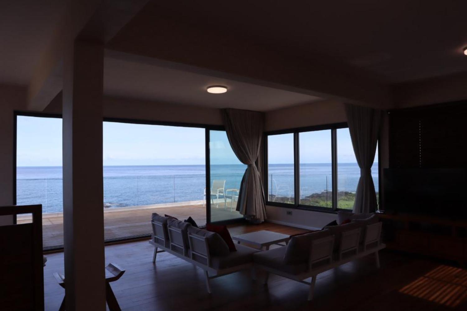 Oceans Luxury Oceanfront Apart Sunset View With Pool Leilighet Flic-en-Flacq Eksteriør bilde