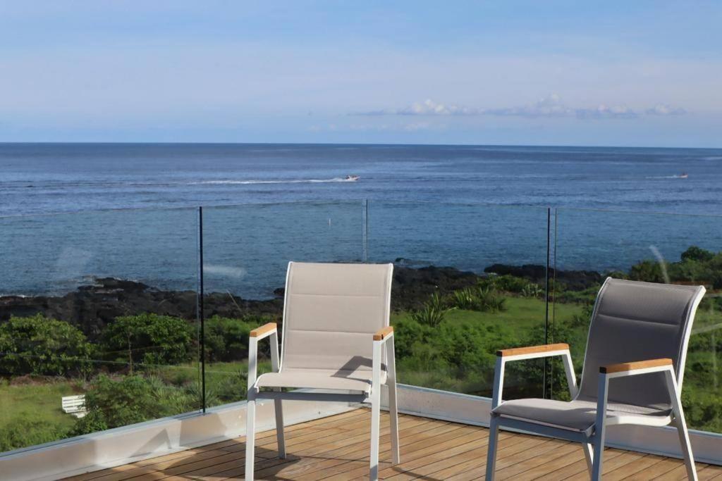 Oceans Luxury Oceanfront Apart Sunset View With Pool Leilighet Flic-en-Flacq Eksteriør bilde