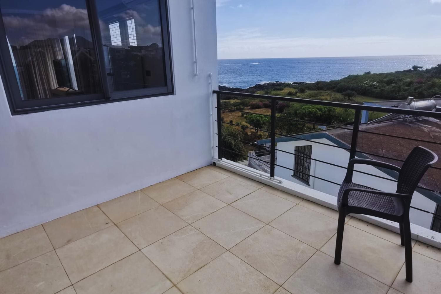 Oceans Luxury Oceanfront Apart Sunset View With Pool Leilighet Flic-en-Flacq Eksteriør bilde